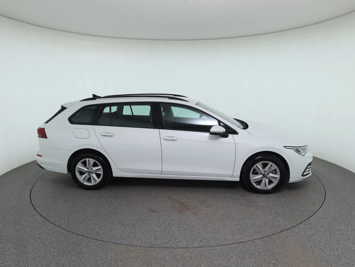 VW Golf VIII Variant 2.0 TDI Life | Bild 5 von 25