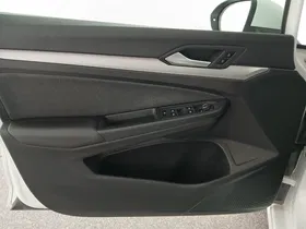 VW Golf VIII Variant 2.0 TDI Life | Thumbnail 11 von 25