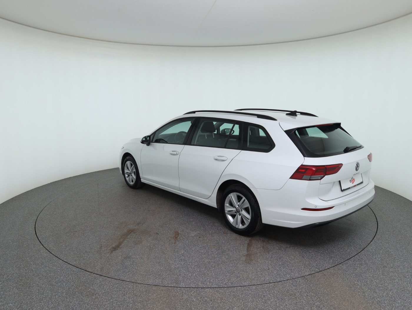 VW Golf VIII Variant 2.0 TDI Life | Bild 8 von 25