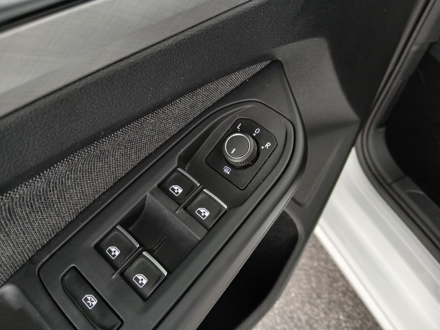 VW Golf VIII Variant 2.0 TDI Life | Bild 12 von 25