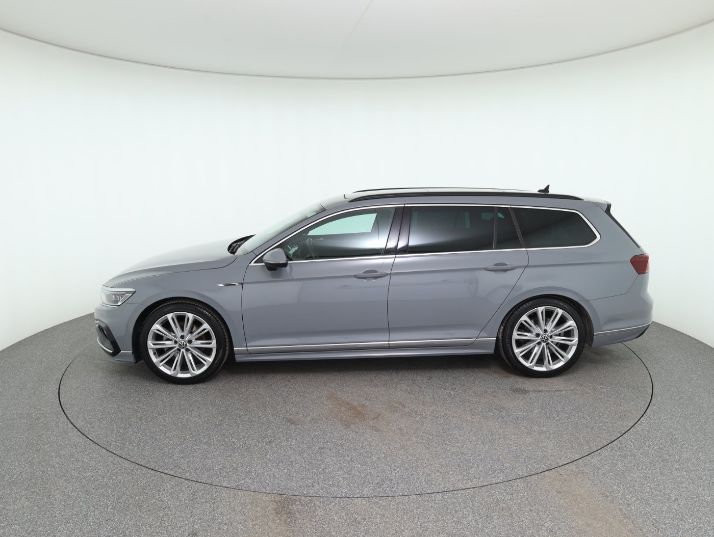 VW Passat Variant 2.0 TDI 4M Busi. DSG | Bild 9 von 30