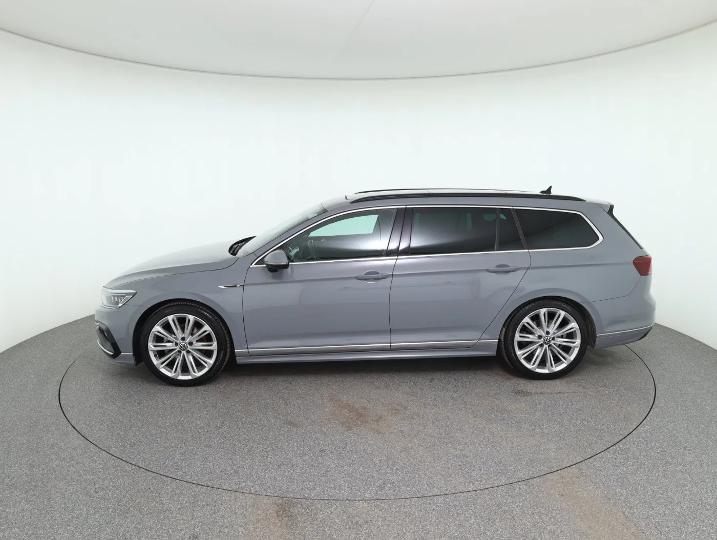 VW Passat Variant 2.0 TDI 4M Busi. DSG | Bild 9 von 30