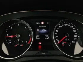 VW Passat Variant 2.0 TDI 4M Busi. DSG | Thumbnail 18 von 30