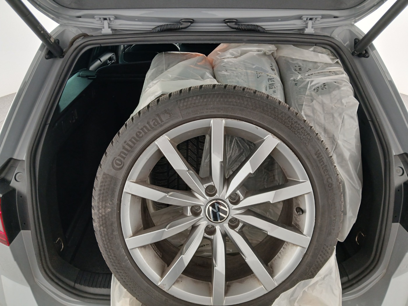 VW Passat Variant 2.0 TDI 4M Busi. DSG | Bild 29 von 30