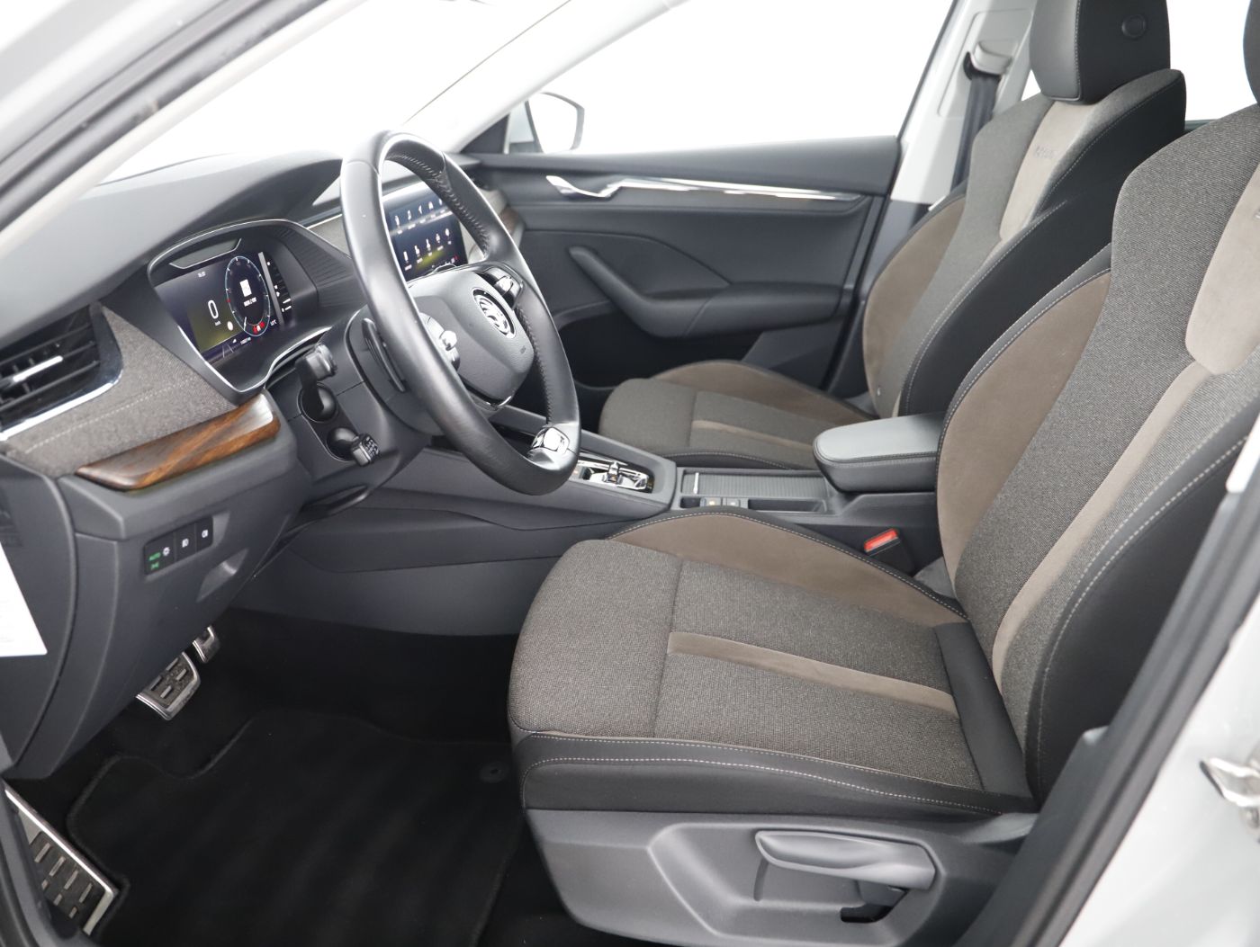 Skoda Octavia Combi Scout 4X4 2.0 TDI DSG | Bild 7 von 25