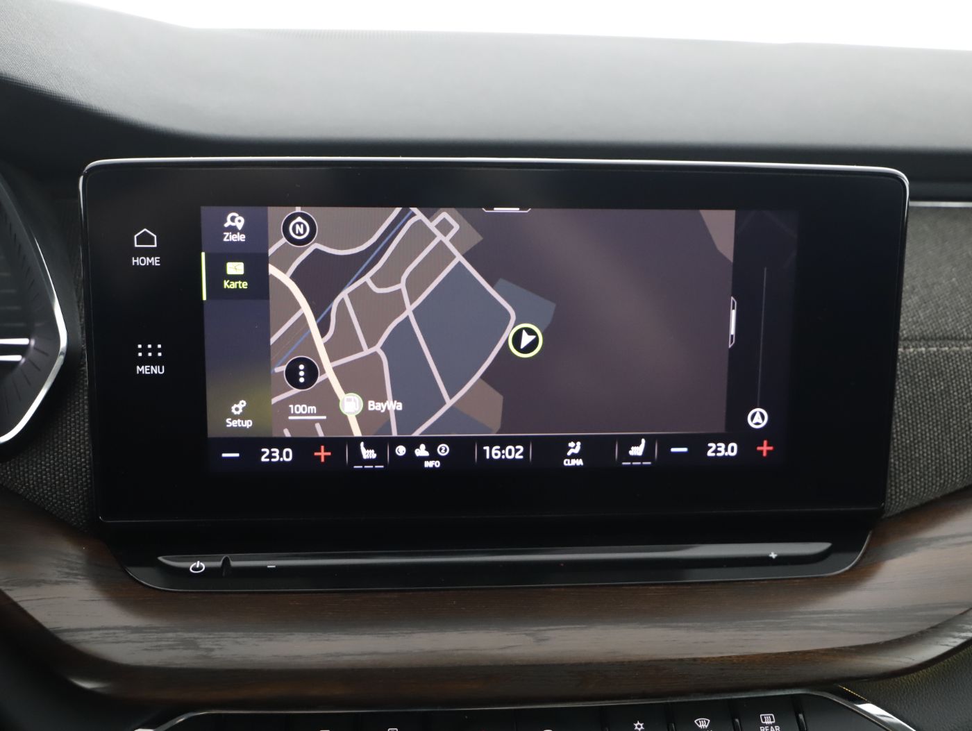 Skoda Octavia Combi Scout 4X4 2.0 TDI DSG | Bild 14 von 25