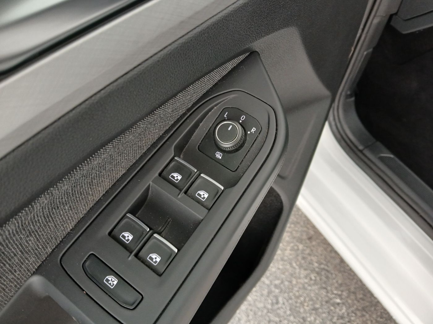 VW Golf VIII Var. 2.0 TDI DSG Life | Bild 8 von 22