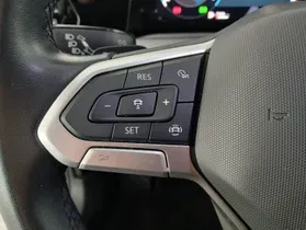 VW Golf VIII Var. 2.0 TDI DSG Life | Thumbnail 13 von 22