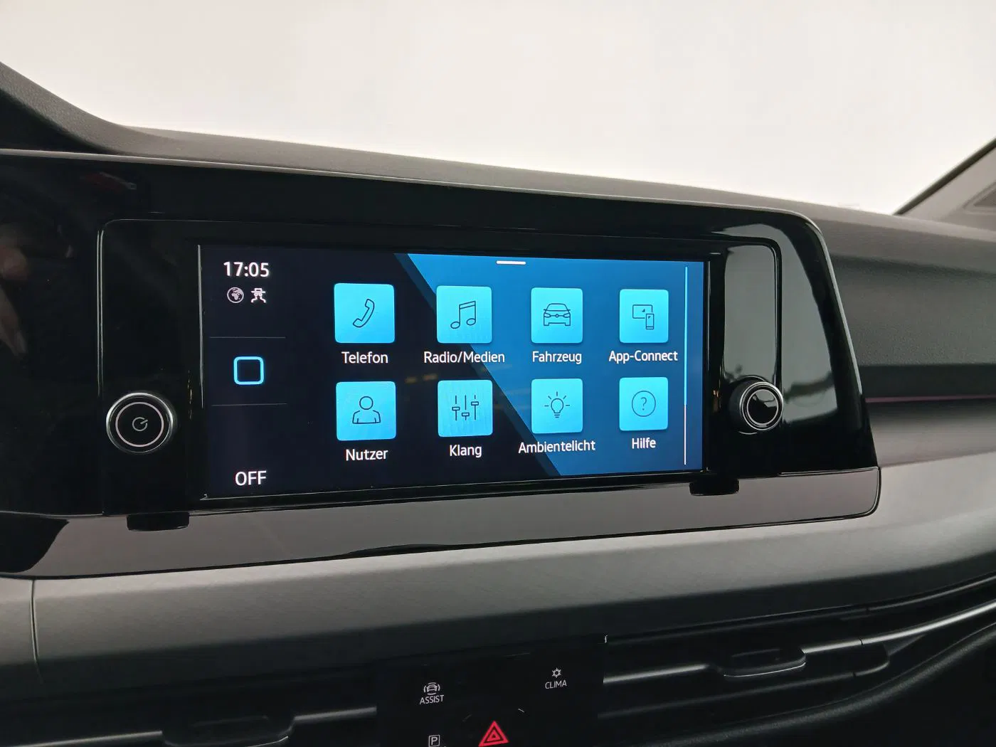 VW Golf VIII Var. 2.0 TDI DSG Life | Bild 15 von 22