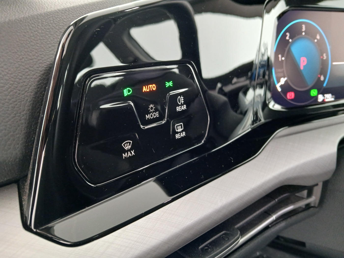 VW Golf VIII Variant 2.0 TDI Life | Bild 13 von 26