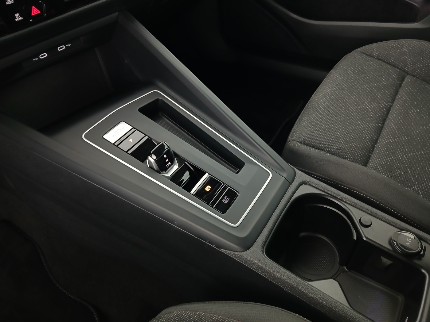 VW Golf VIII Variant 2.0 TDI Life | Bild 24 von 26