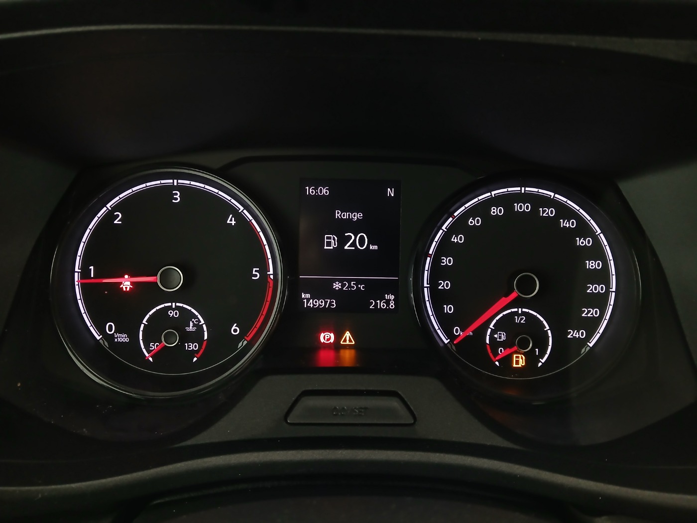 VW T6.1 Transporter 2.0 TDI 4Motion | Bild 16 von 26