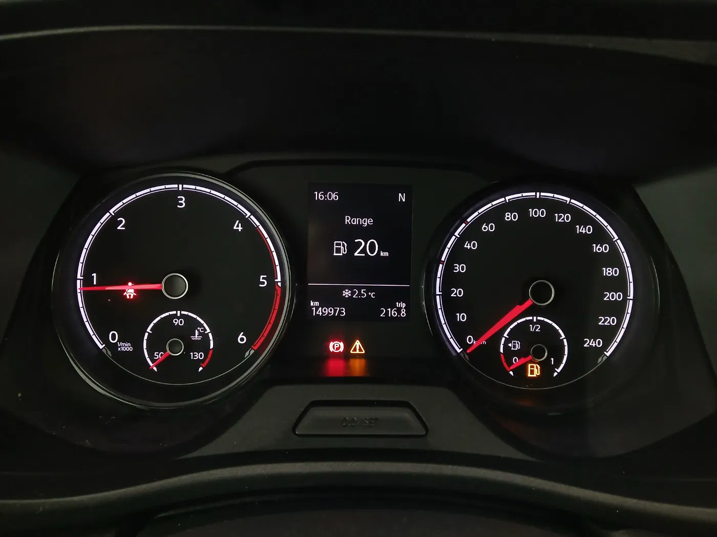 VW T6.1 Transporter 2.0 TDI 4Motion | Bild 16 von 26