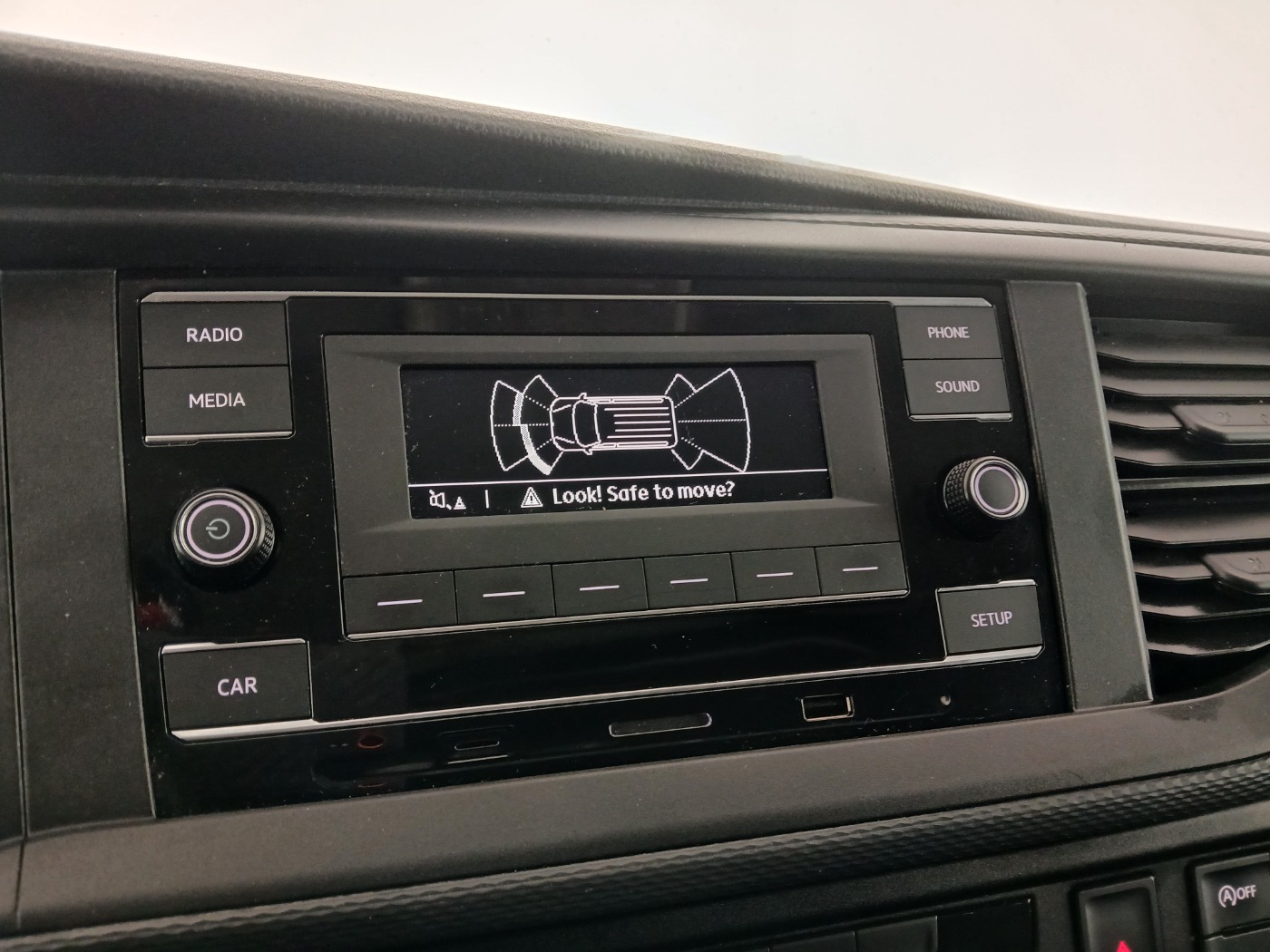 VW T6.1 Transporter 2.0 TDI 4Motion | Bild 19 von 26