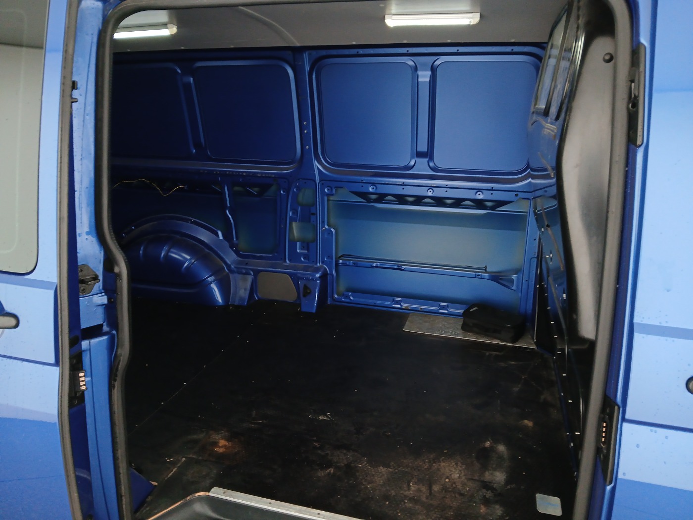 VW T6.1 Transporter 2.0 TDI 4Motion | Bild 24 von 26