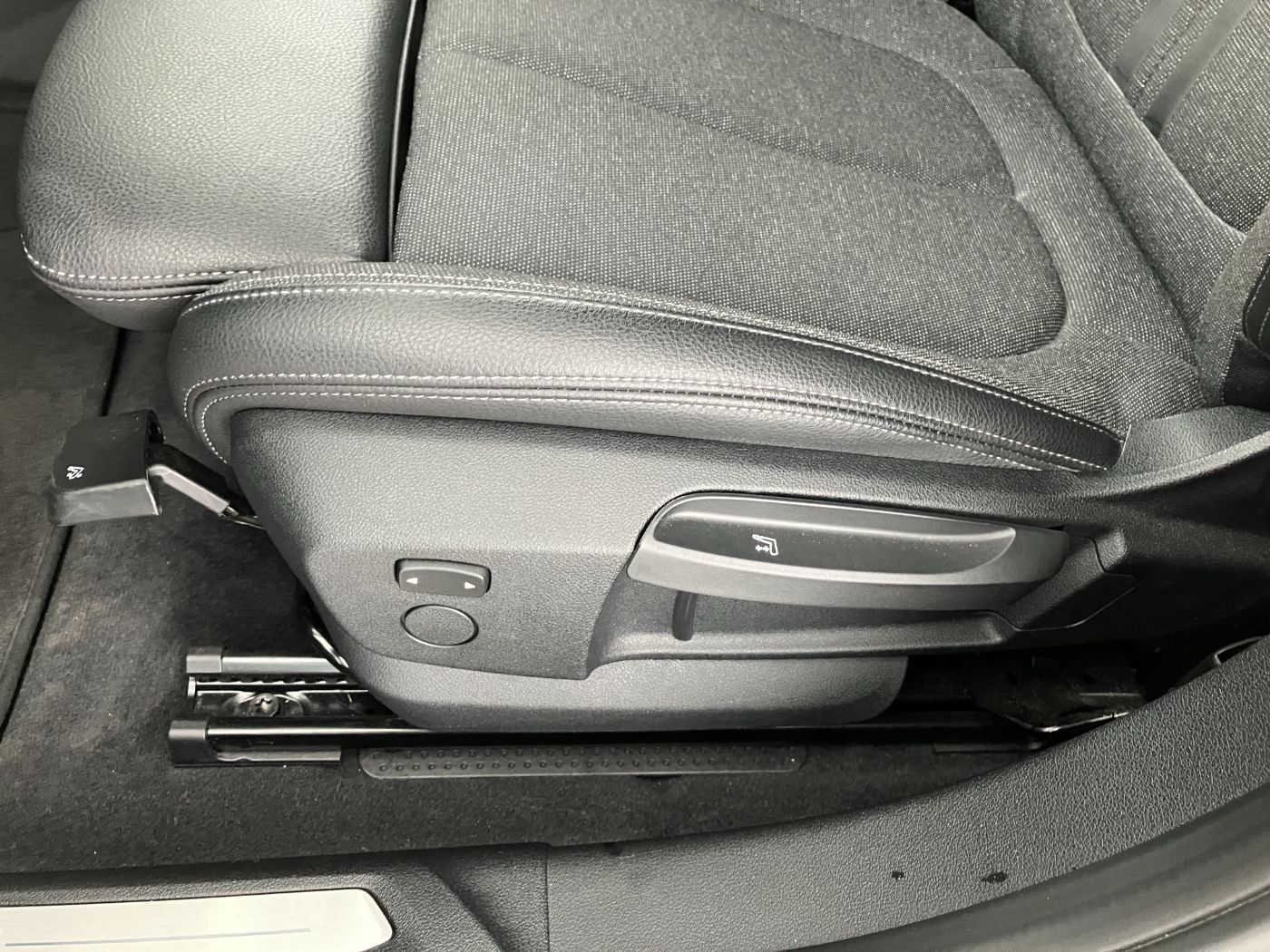 BMW 118d Advantage | Bild 12 von 27