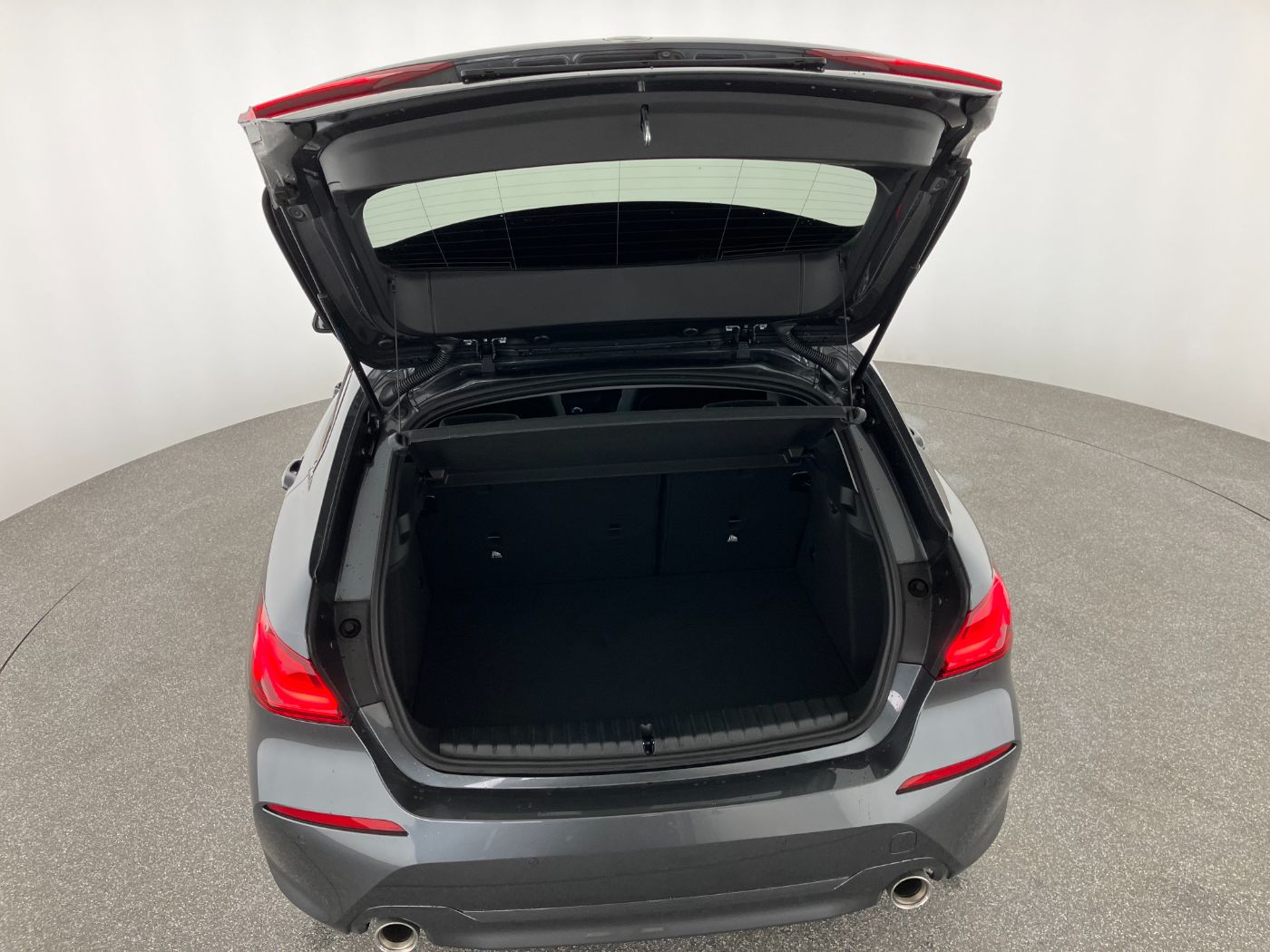 BMW 118d Advantage | Bild 26 von 27