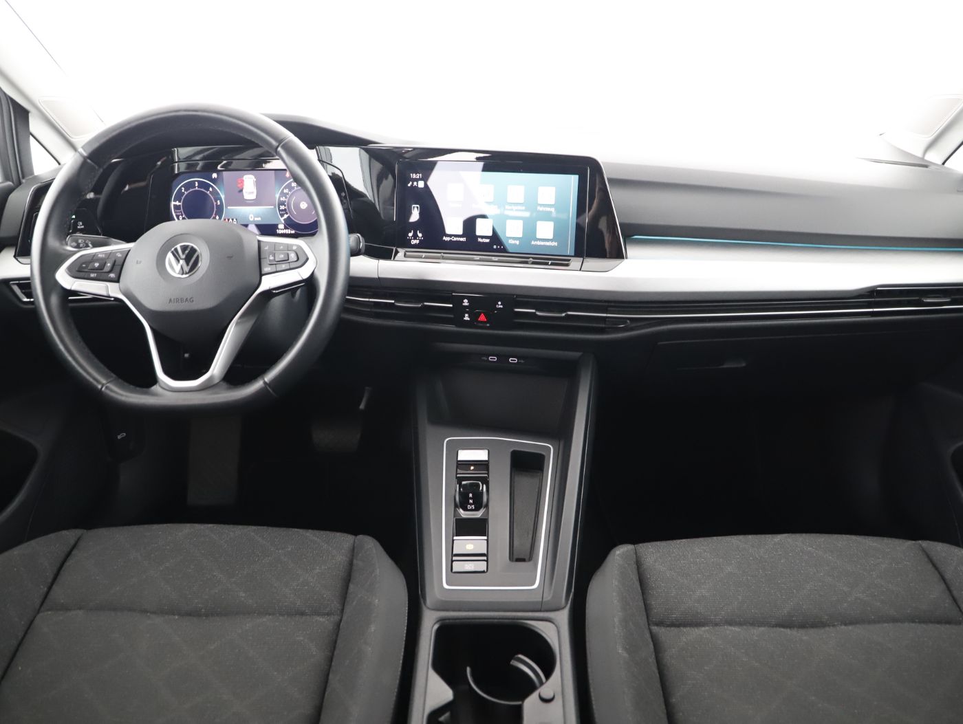 VW Golf VIII Var. 2.0 TDI Life DSG | Bild 15 von 27