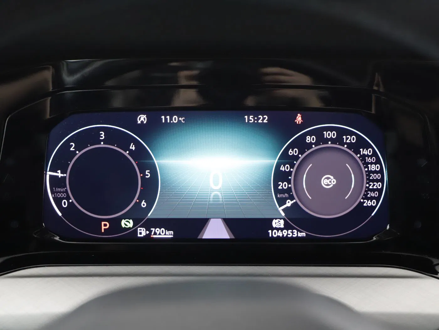 VW Golf VIII Var. 2.0 TDI Life DSG | Bild 16 von 27