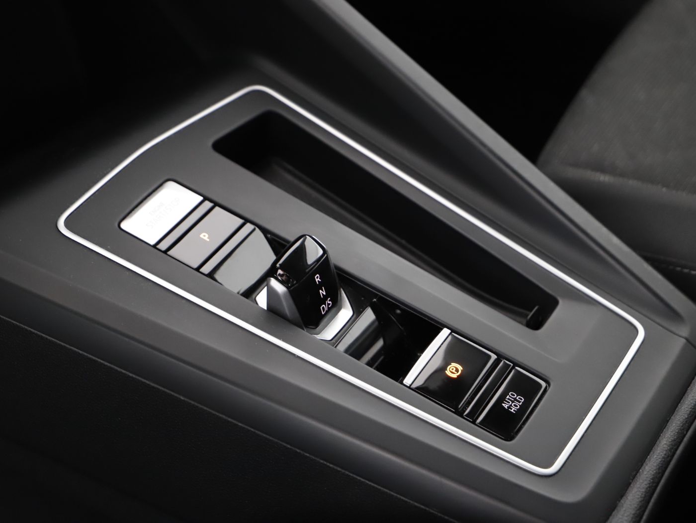 VW Golf VIII Var. 2.0 TDI Life DSG | Bild 24 von 27