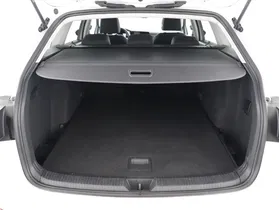 VW Golf VIII Var. 2.0 TDI Life DSG | Thumbnail 26 von 27