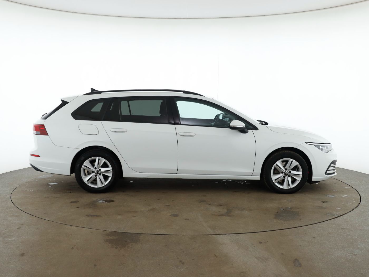 VW Golf VIII Var. 2.0 TDI Life DSG | Bild 5 von 27