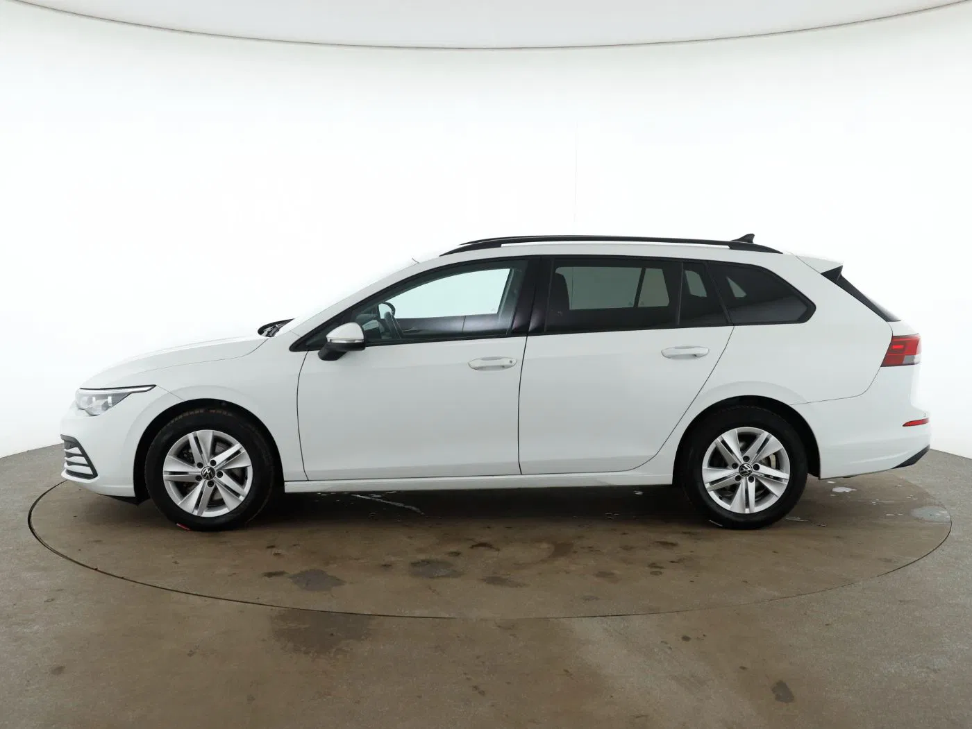 VW Golf VIII Var. 2.0 TDI Life DSG | Bild 9 von 27