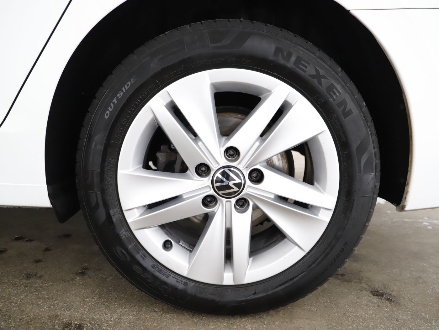 VW Golf VIII Var. 2.0 TDI Life DSG | Bild 10 von 27