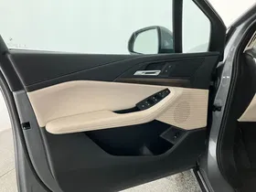 BMW 218d Active Tourer Luxury Line | Thumbnail 4 von 31