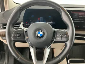 BMW 218d Active Tourer Luxury Line | Thumbnail 9 von 31