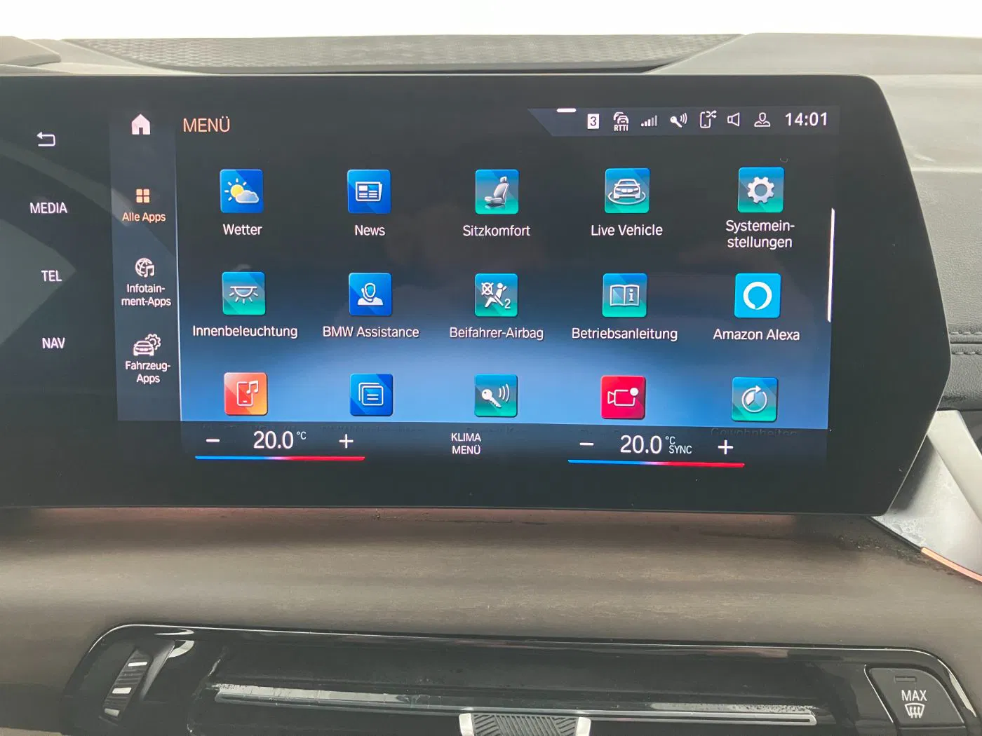 BMW 218d Active Tourer Luxury Line | Bild 14 von 31