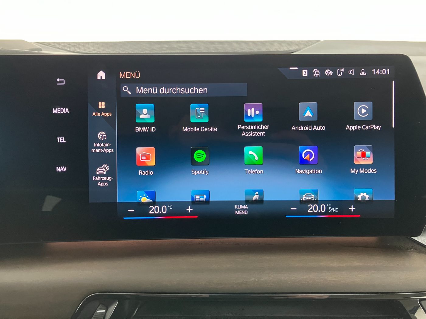 BMW 218d Active Tourer Luxury Line | Bild 16 von 31