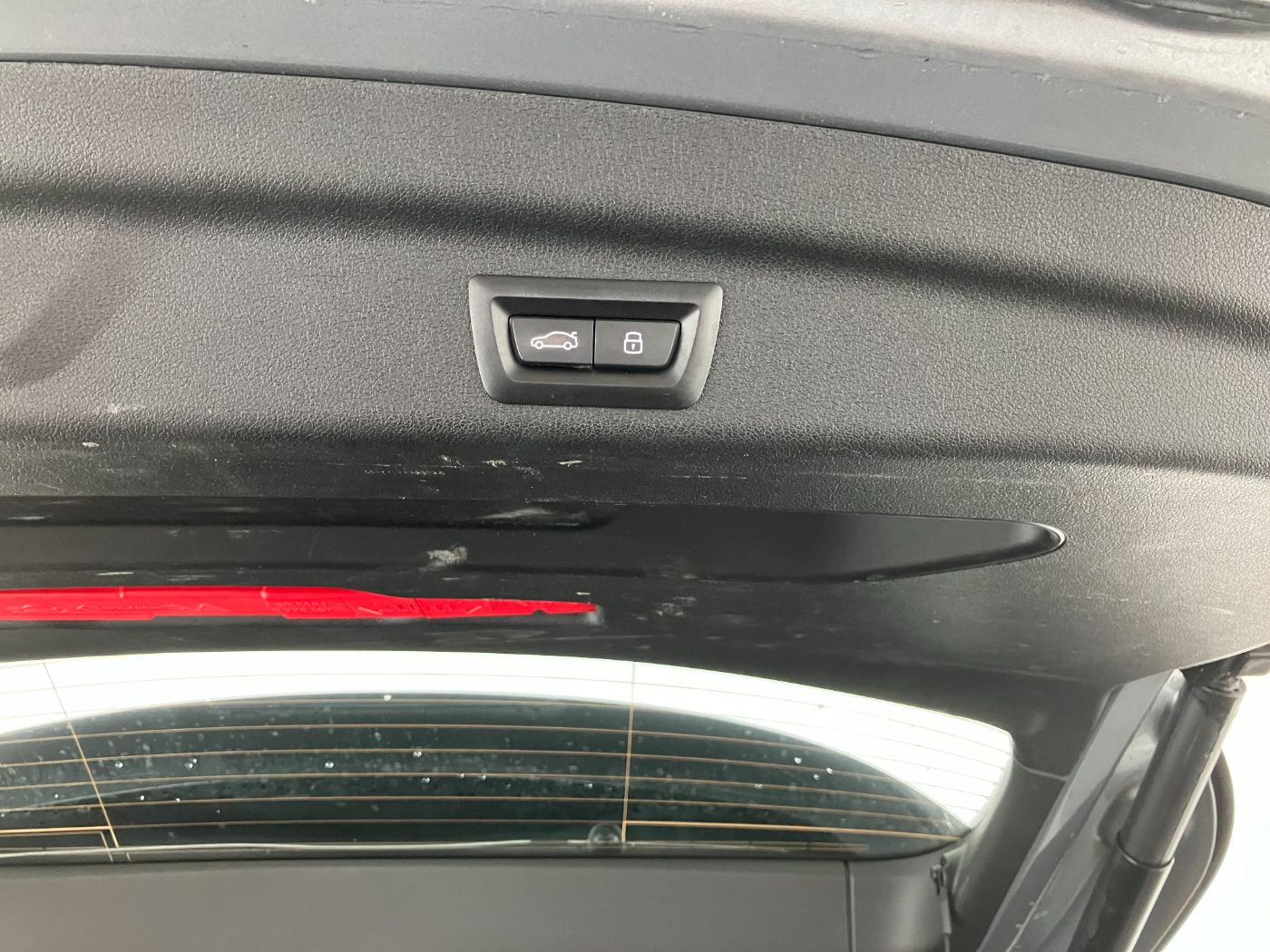 BMW 218d Active Tourer Luxury Line | Bild 24 von 31