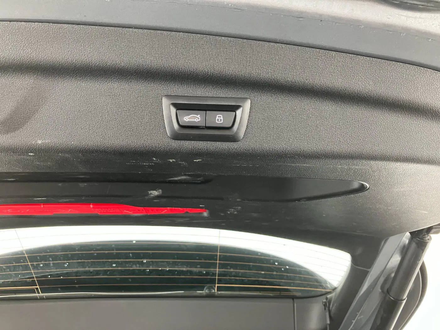 BMW 218d Active Tourer Luxury Line | Bild 24 von 31