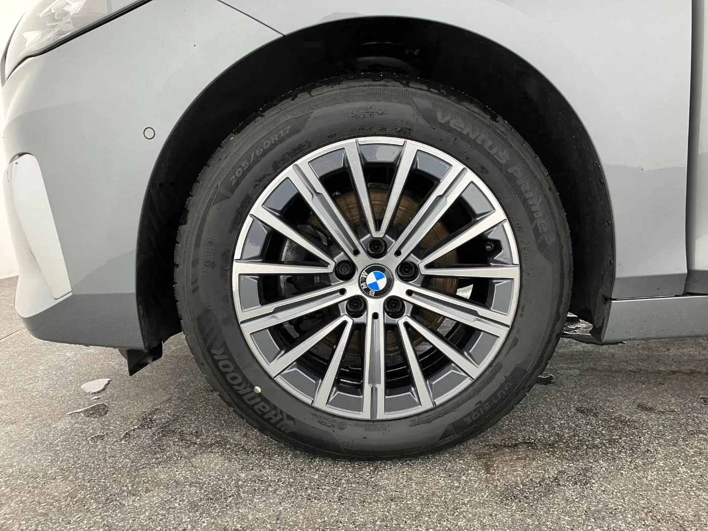 BMW 218d Active Tourer Luxury Line | Bild 25 von 31