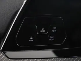 VW Golf VIII Var. 2.0 TDI R-Line DSG | Thumbnail 8 von 24