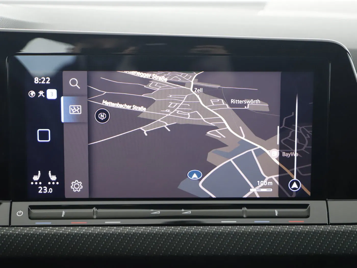 VW Golf VIII Var. 2.0 TDI R-Line DSG | Bild 20 von 24