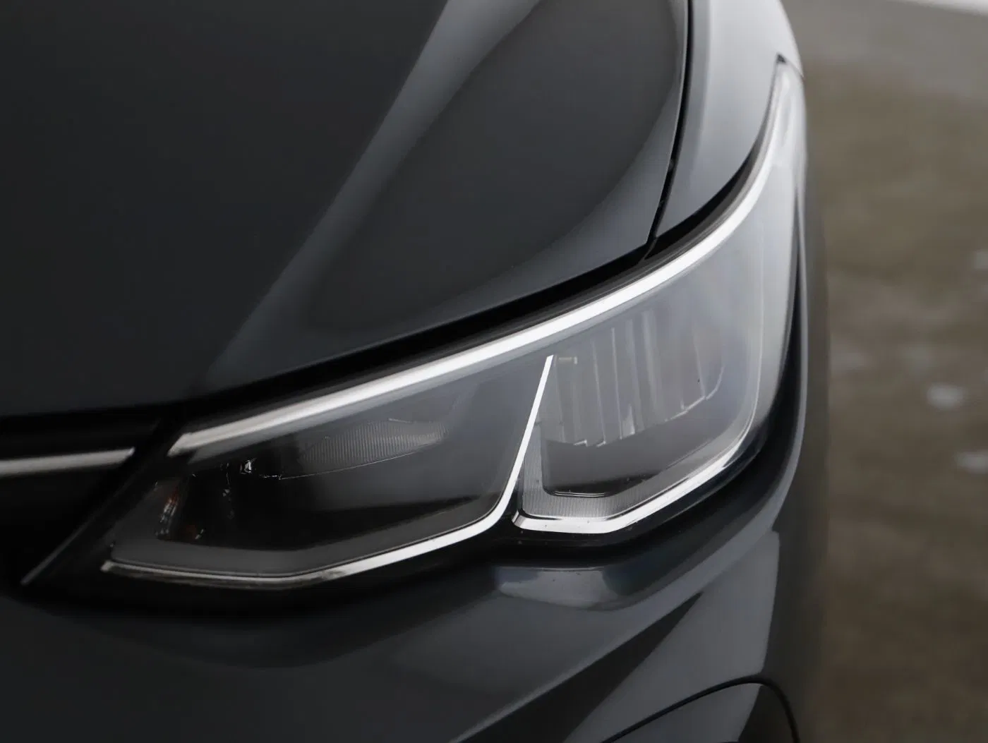 VW Golf VIII Var. 2.0 TDI R-Line DSG | Bild 24 von 24