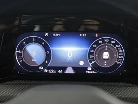 VW Golf VIII Var. 2.0 TDI R-Line DSG | Thumbnail 18 von 24