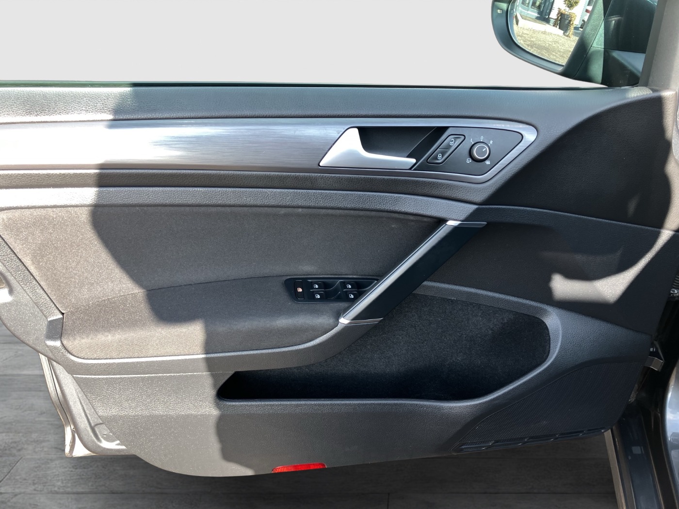 VW Golf VII Variant 1.6 TDI BMT Comfortline | Bild 18 von 29