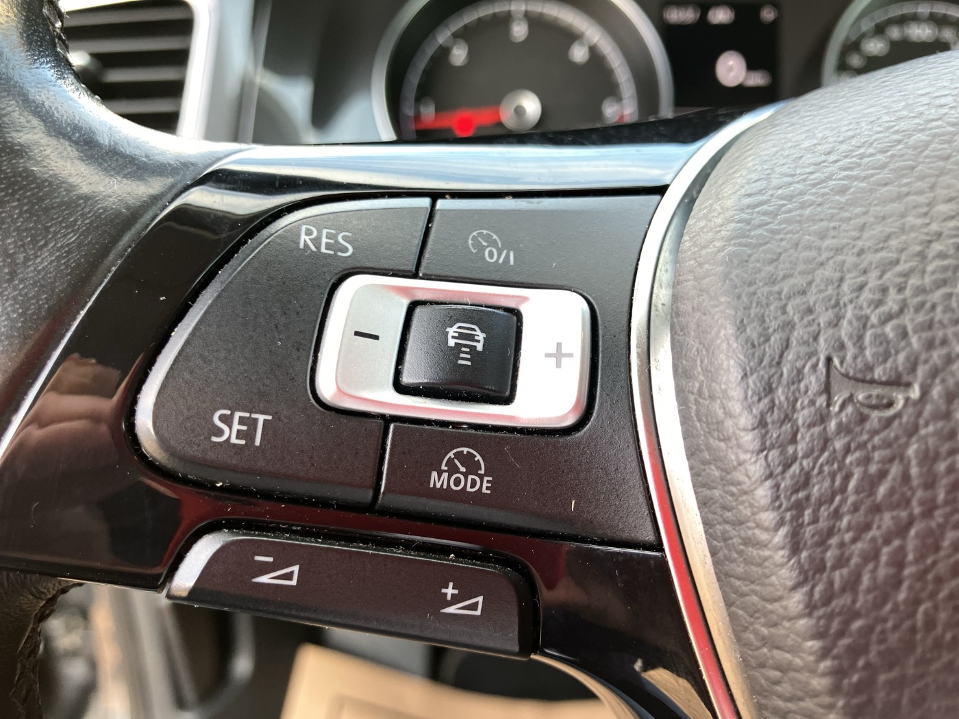 VW Golf VII Variant 1.6 TDI BMT Comfortline | Bild 22 von 29