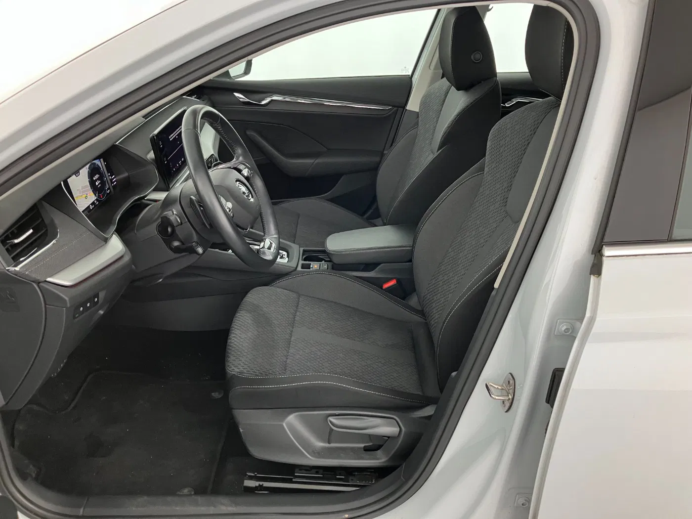 Skoda Octavia Combi 2.0 TDI Style | Bild 13 von 26