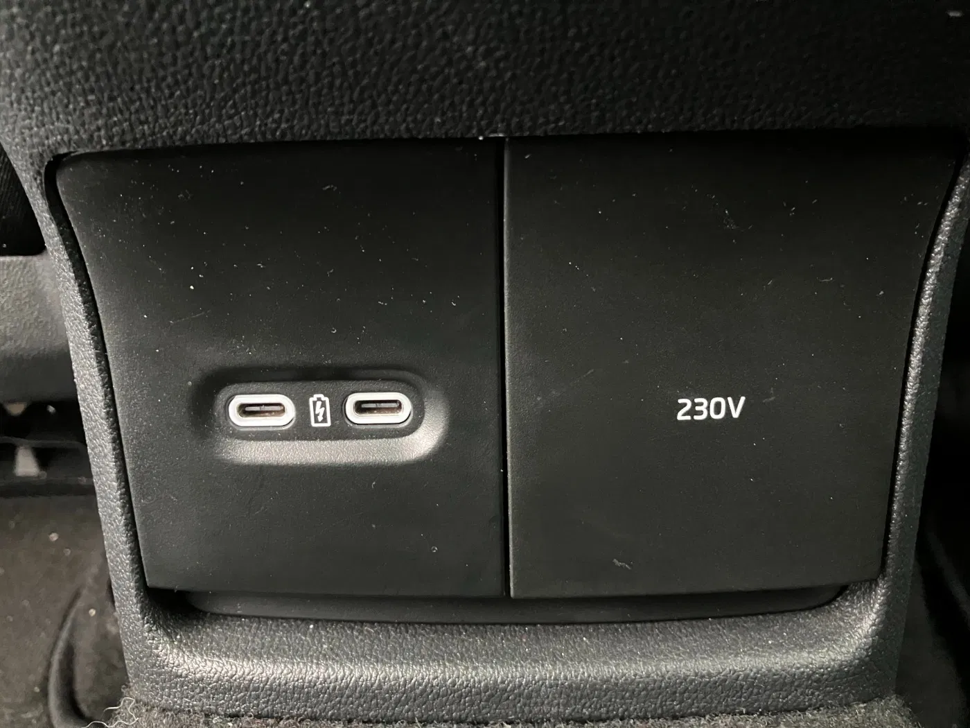 Skoda Octavia Combi 2.0 TDI Style | Bild 21 von 26