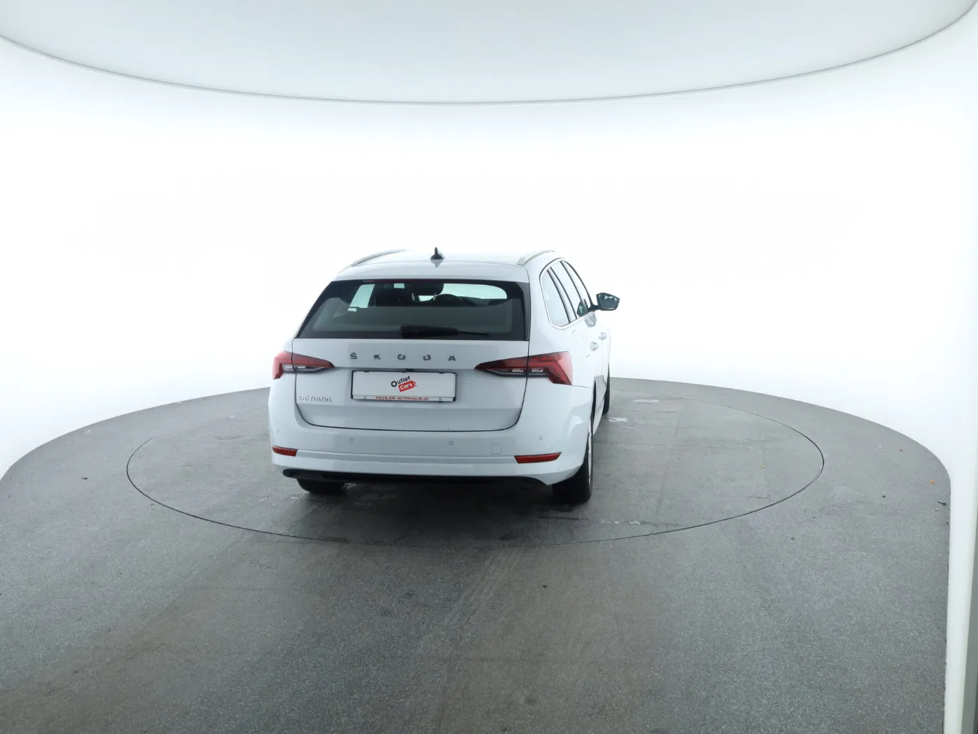 Skoda Octavia Combi 2.0 TDI Style | Bild 6 von 26