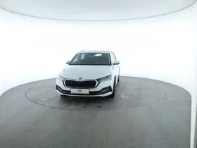 Skoda Octavia Combi 2.0 TDI Style | Thumbnail 2 von 26