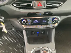 Hyundai i30 CW 1,5 T-GDI 48V | Thumbnail 12 von 25