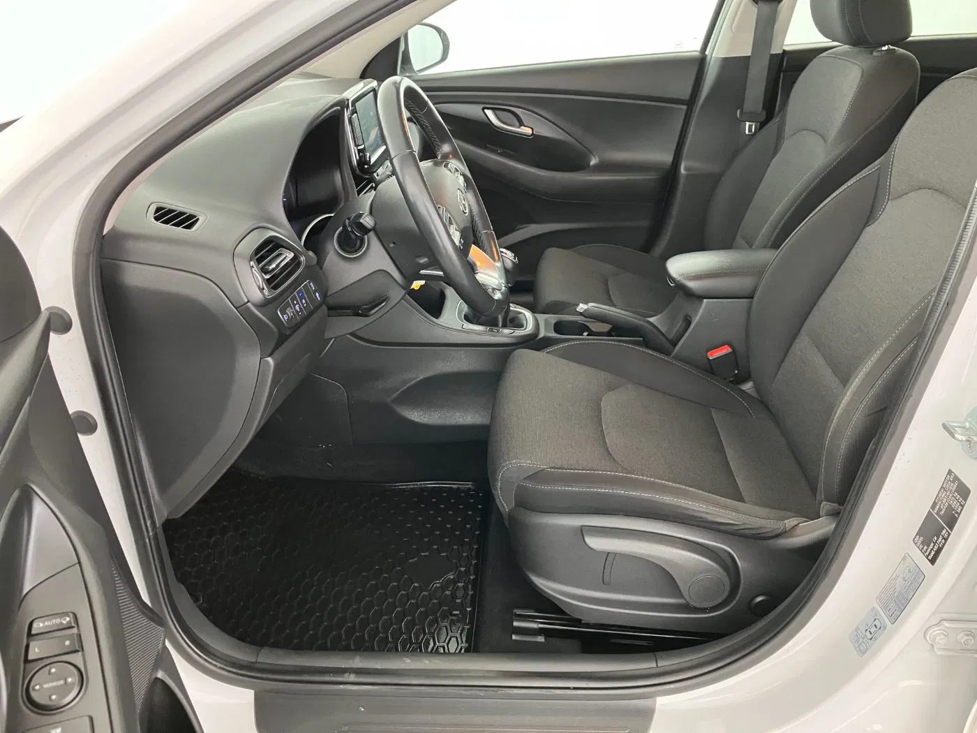 Hyundai i30 CW 1,5 T-GDI 48V | Bild 6 von 25