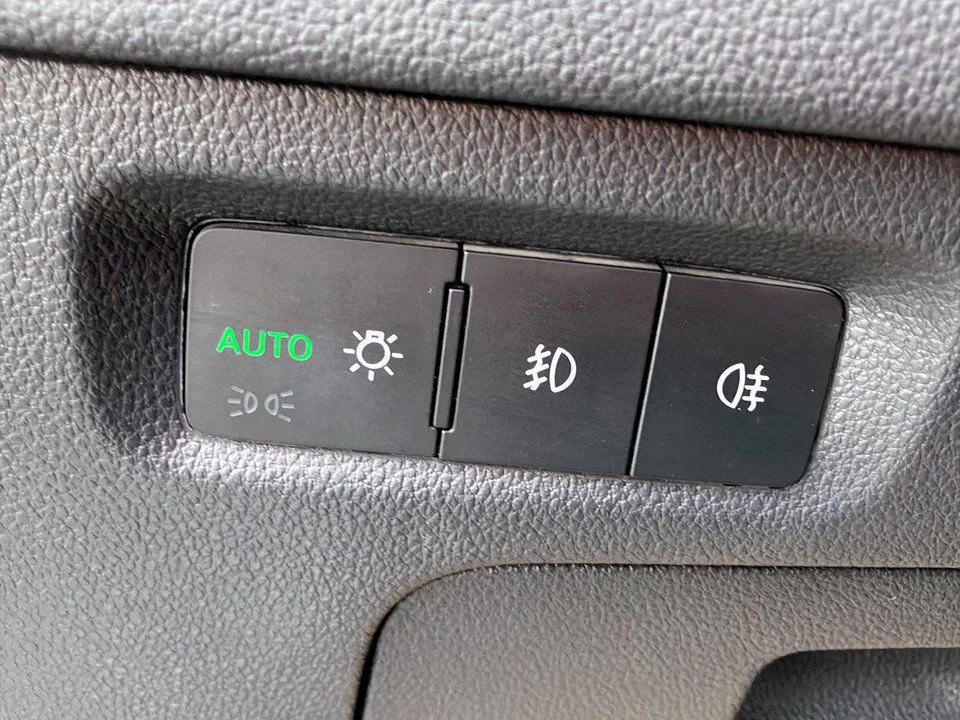 Skoda Octavia Combi 1.0 TSI Amb. | Bild 10 von 22