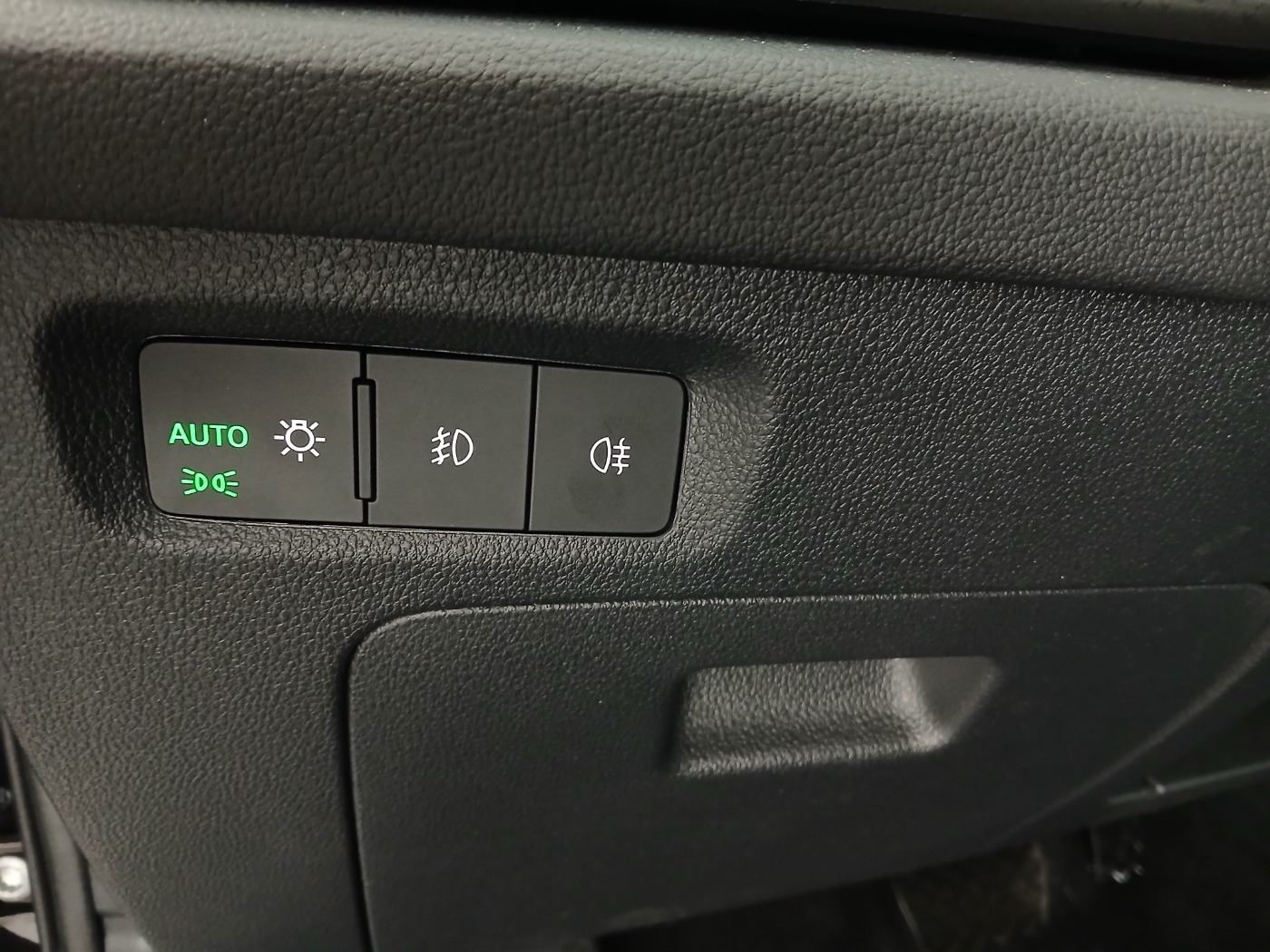 Skoda Octavia Combi 2.0 TDI Ambition | Bild 13 von 29