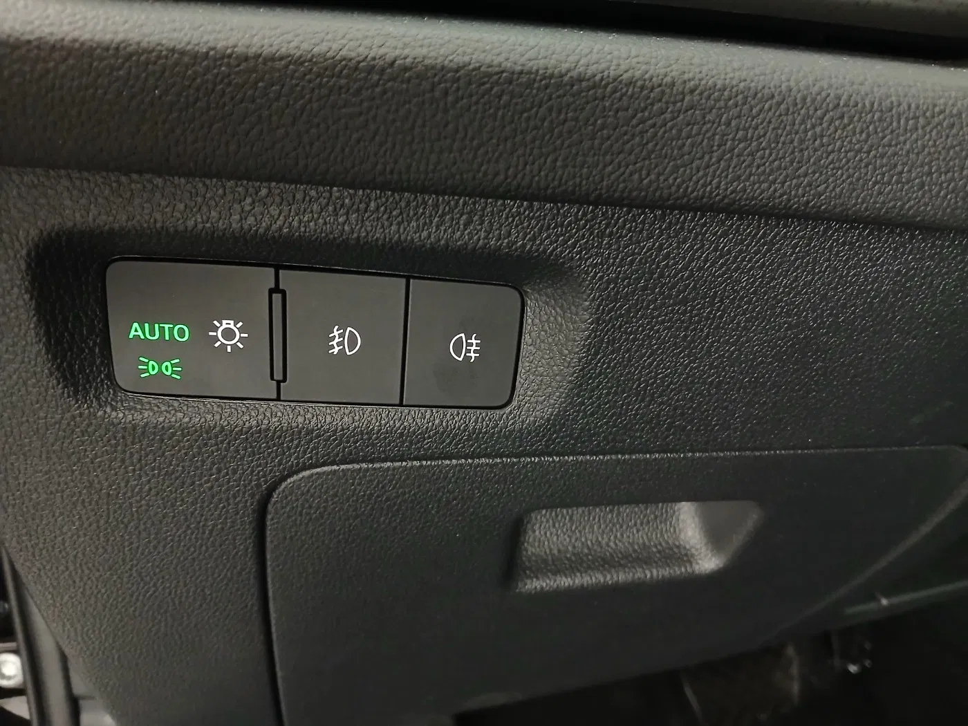 Skoda Octavia Combi 2.0 TDI Ambition | Bild 13 von 29